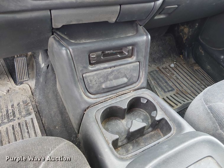 image for item DU3623 2001 GMC Sierra 1500 Ext. Cab pickup truck