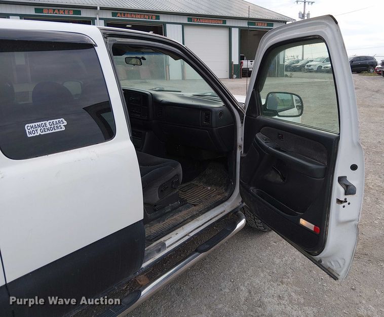 image for item DU3623 2001 GMC Sierra 1500 Ext. Cab pickup truck