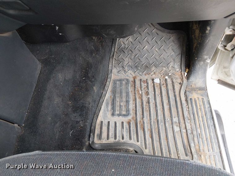 image for item DU3623 2001 GMC Sierra 1500 Ext. Cab pickup truck