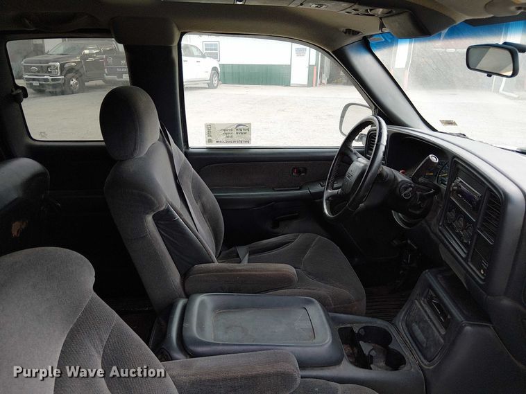 image for item DU3623 2001 GMC Sierra 1500 Ext. Cab pickup truck