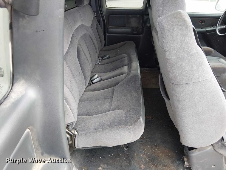 image for item DU3623 2001 GMC Sierra 1500 Ext. Cab pickup truck