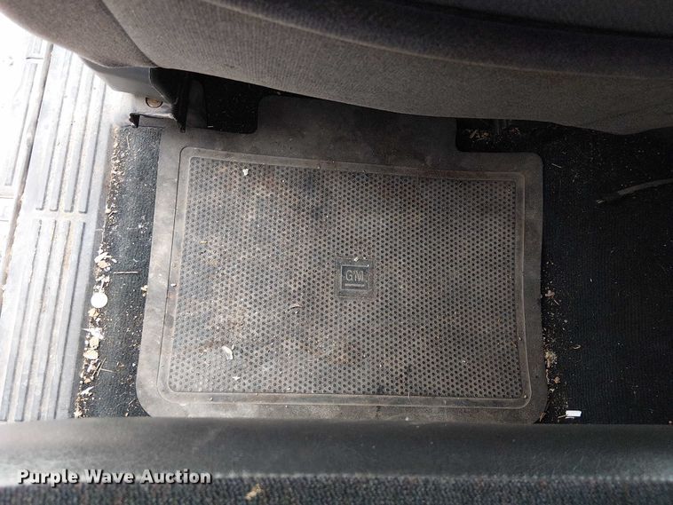 image for item DU3623 2001 GMC Sierra 1500 Ext. Cab pickup truck