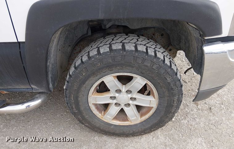 image for item DU3623 2001 GMC Sierra 1500 Ext. Cab pickup truck