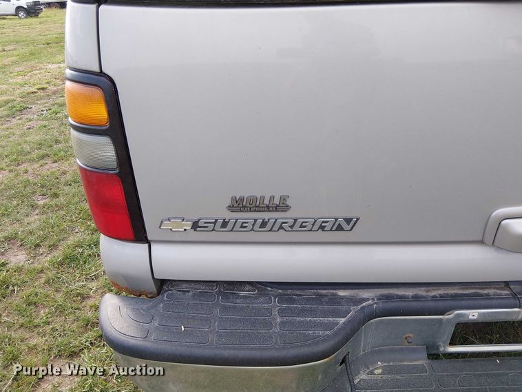image for item DU3624 2005 Chevrolet Suburban 1500 SUV