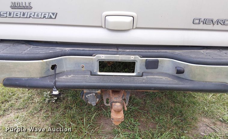 image for item DU3624 2005 Chevrolet Suburban 1500 SUV