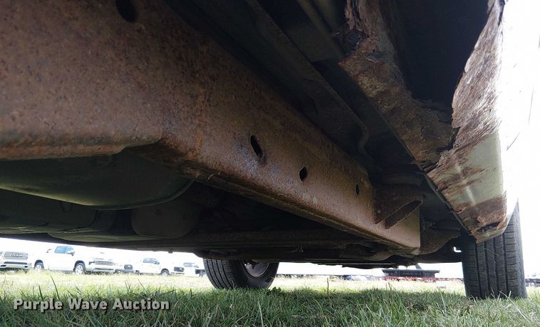 image for item DU3624 2005 Chevrolet Suburban 1500 SUV