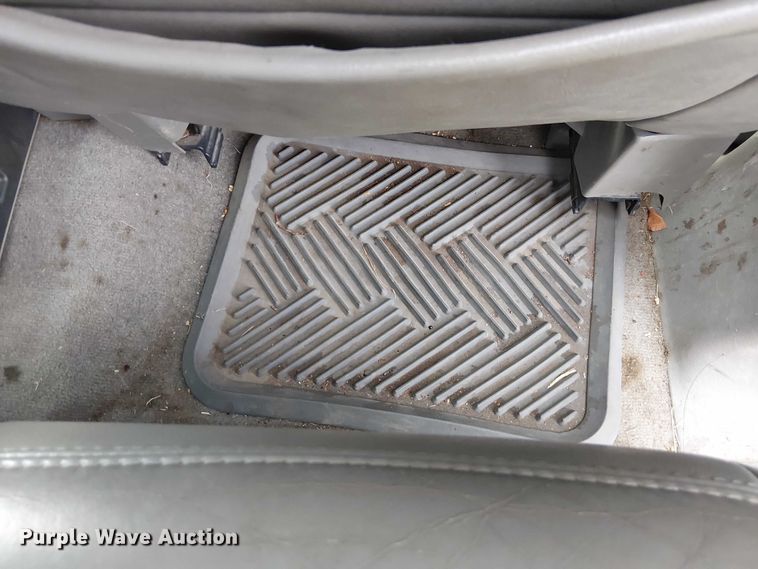 image for item DU3624 2005 Chevrolet Suburban 1500 SUV