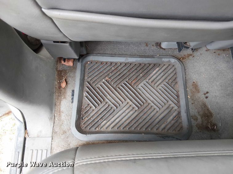 image for item DU3624 2005 Chevrolet Suburban 1500 SUV