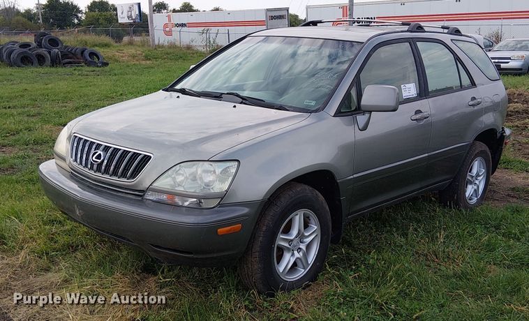 image for item DU3625 2001 Lexus RX300  SUV