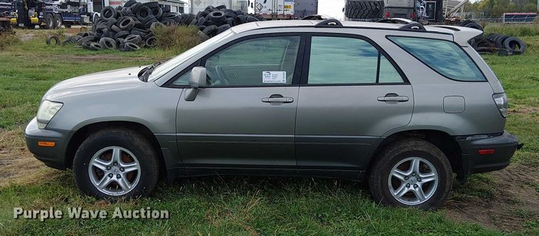 image for item DU3625 2001 Lexus RX300  SUV