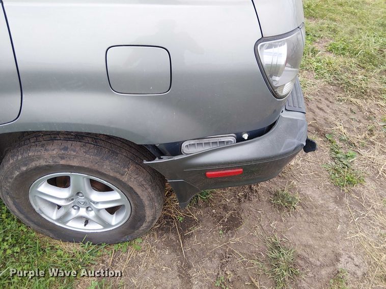 image for item DU3625 2001 Lexus RX300  SUV