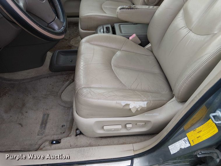 image for item DU3625 2001 Lexus RX300  SUV