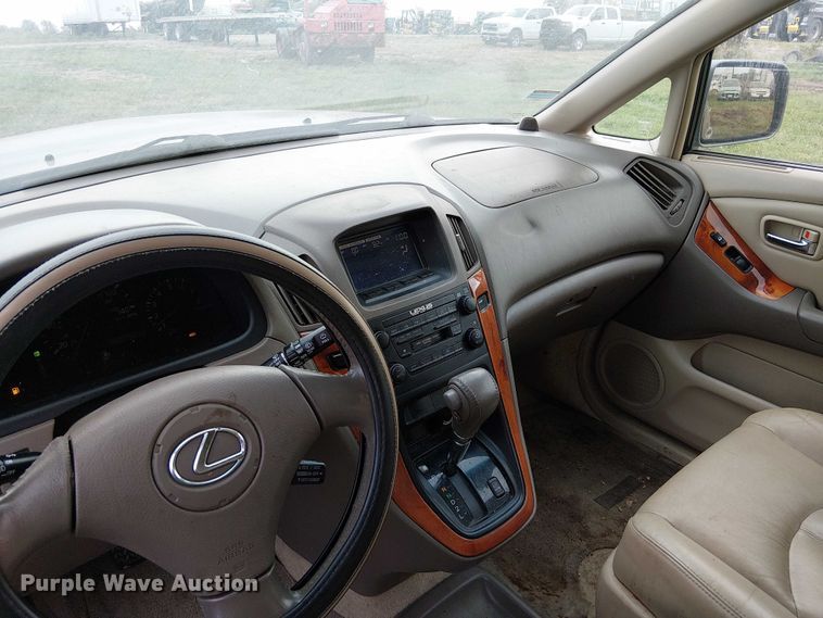 image for item DU3625 2001 Lexus RX300  SUV