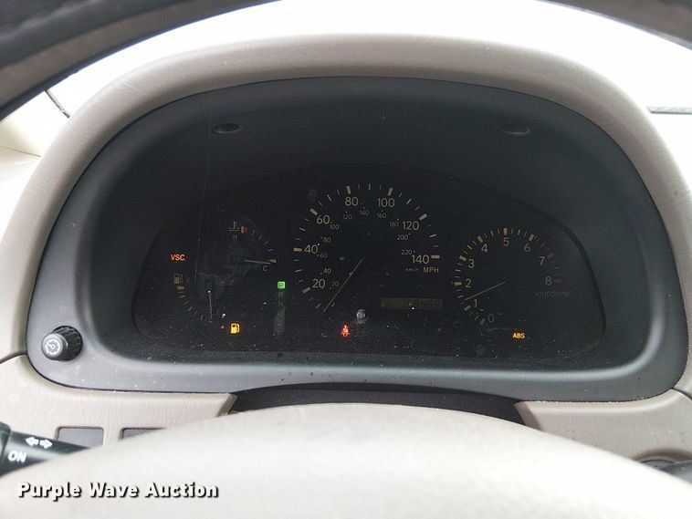 image for item DU3625 2001 Lexus RX300  SUV