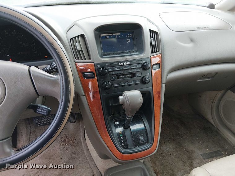 image for item DU3625 2001 Lexus RX300  SUV