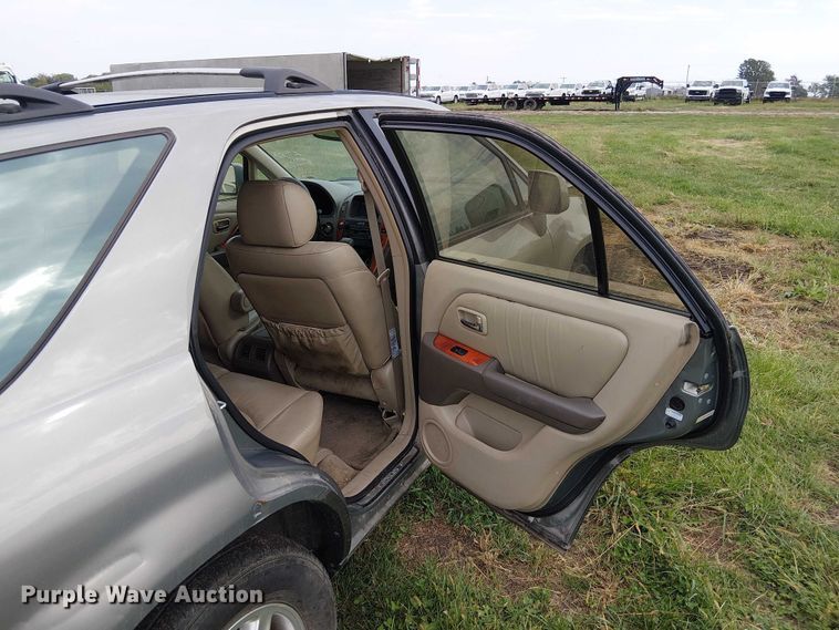 image for item DU3625 2001 Lexus RX300  SUV