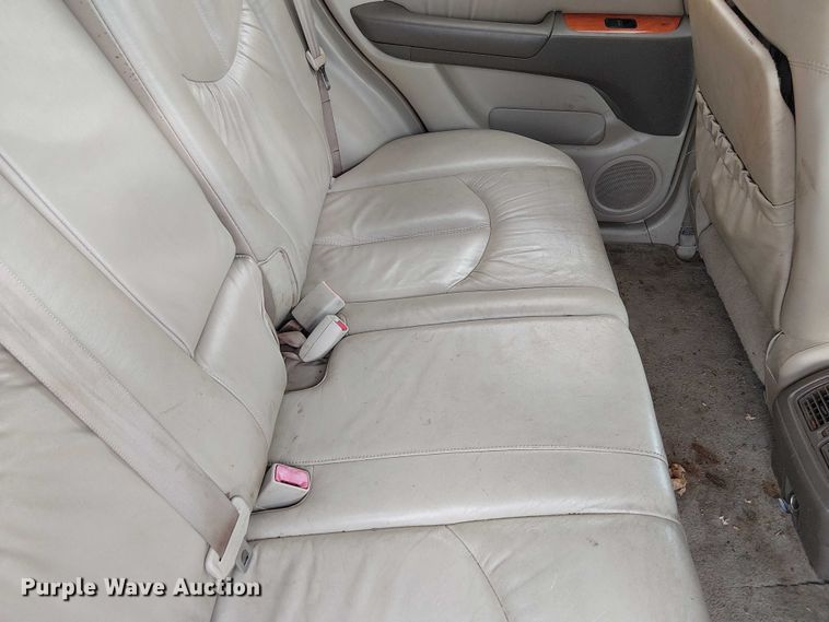 image for item DU3625 2001 Lexus RX300  SUV