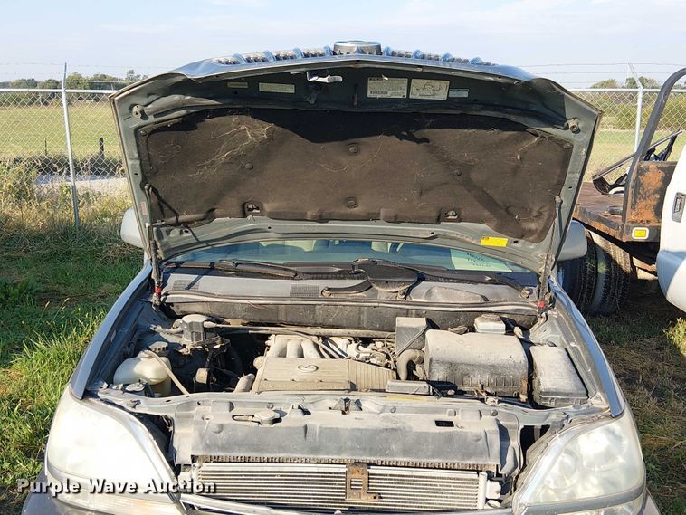 image for item DU3625 2001 Lexus RX300  SUV