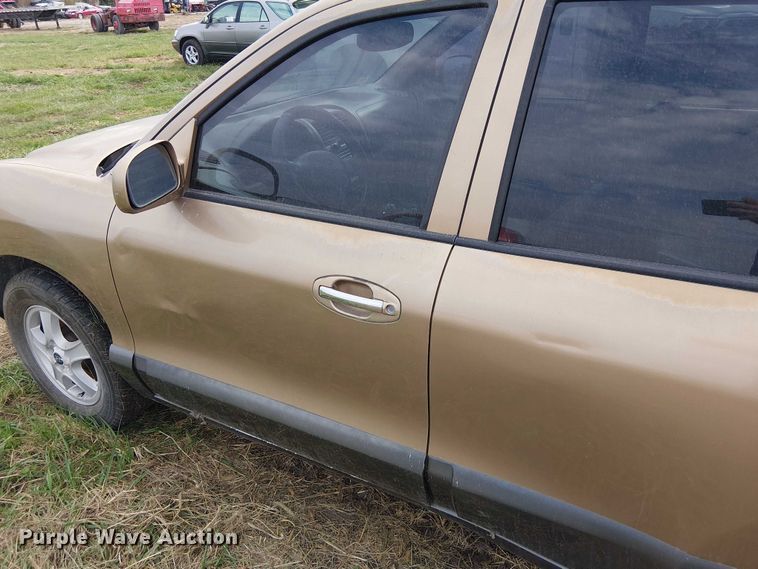 image for item DU3626 2004 Hyundai Santa Fe SUV