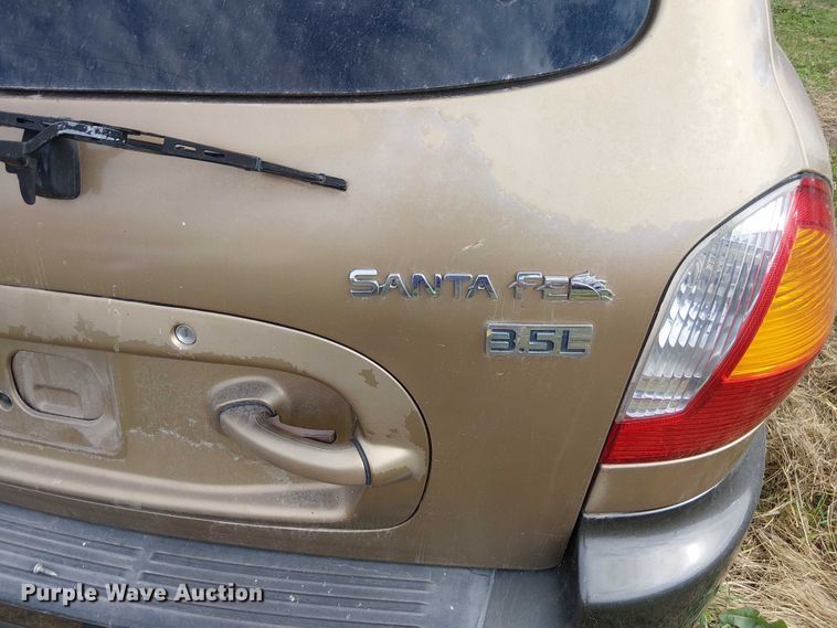 image for item DU3626 2004 Hyundai Santa Fe SUV