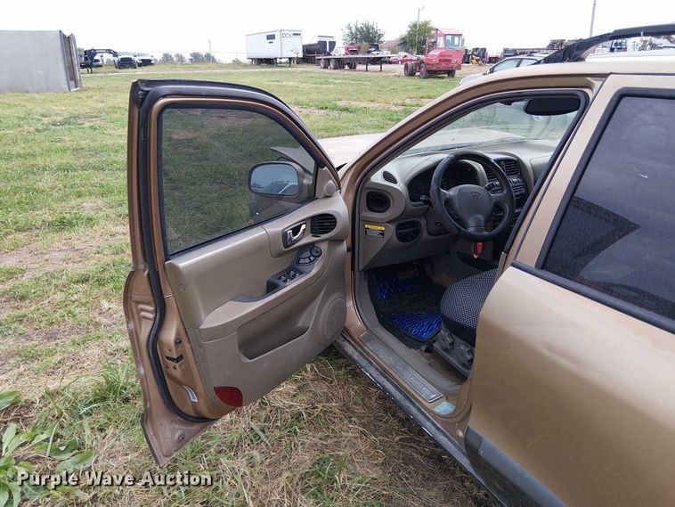 image for item DU3626 2004 Hyundai Santa Fe SUV