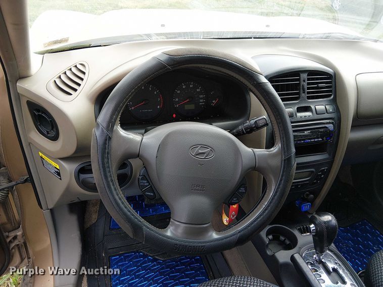 image for item DU3626 2004 Hyundai Santa Fe SUV