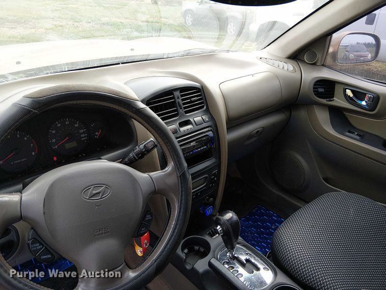 image for item DU3626 2004 Hyundai Santa Fe SUV