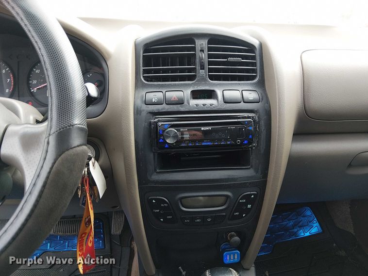 image for item DU3626 2004 Hyundai Santa Fe SUV