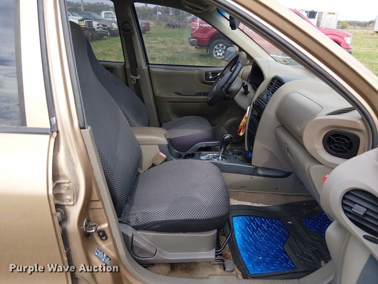 image for item DU3626 2004 Hyundai Santa Fe SUV