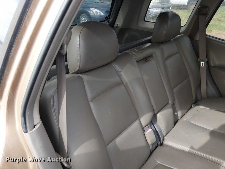 image for item DU3626 2004 Hyundai Santa Fe SUV