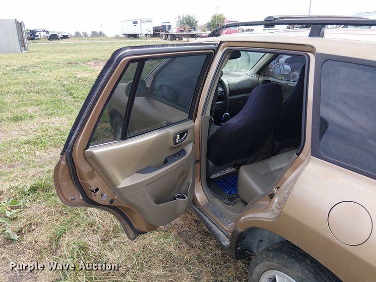 image for item DU3626 2004 Hyundai Santa Fe SUV