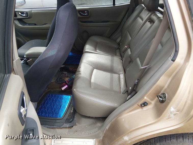 image for item DU3626 2004 Hyundai Santa Fe SUV