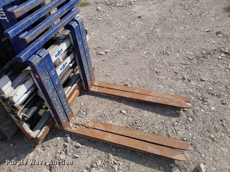 image for item DU3629 Yale GLC060VXNDSE085 forklift