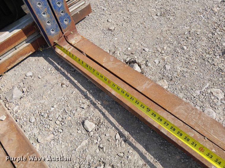 image for item DU3629 Yale GLC060VXNDSE085 forklift