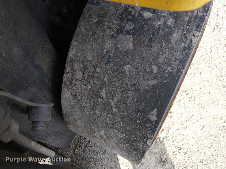 image for item DU3629 Yale GLC060VXNDSE085 forklift