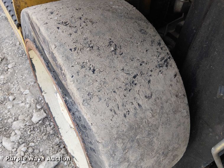 image for item DU3629 Yale GLC060VXNDSE085 forklift