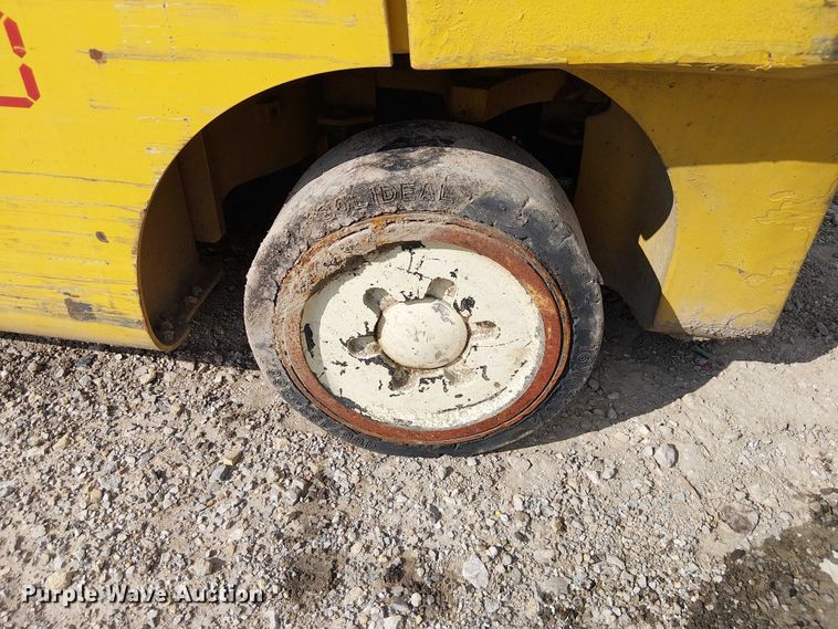 image for item DU3629 Yale GLC060VXNDSE085 forklift