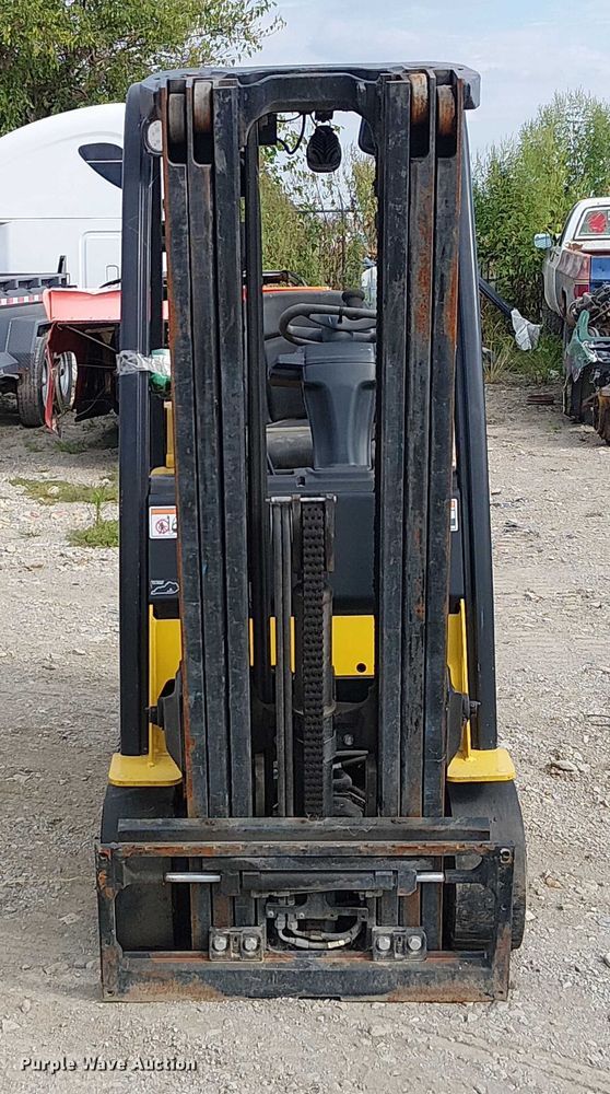 MONTACARGAS YALE GLC040SVXNRSE082