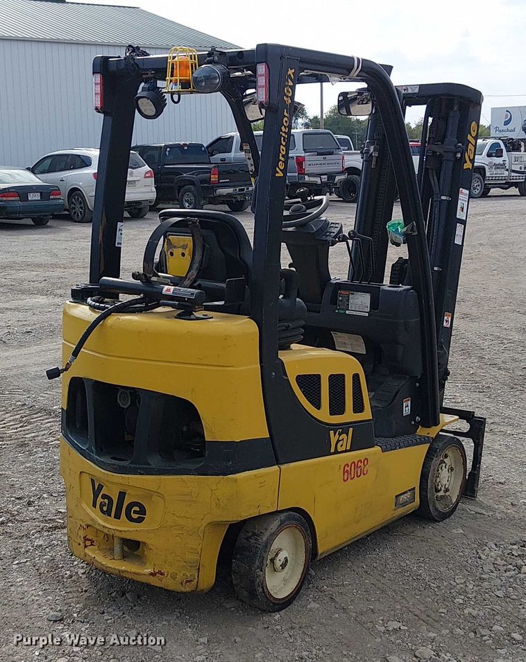 MONTACARGAS YALE GLC040SVXNRSE082