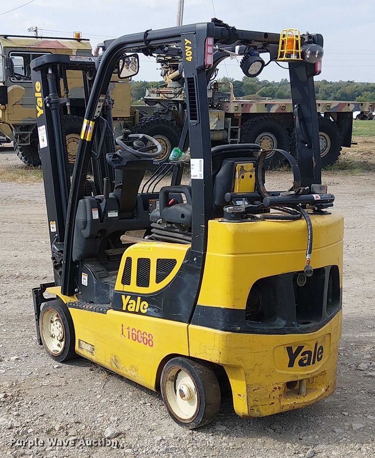 image for item DU3630 Yale GLC040SVXNRSE082 forklift