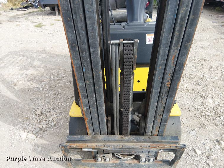 image for item DU3630 Yale GLC040SVXNRSE082 forklift