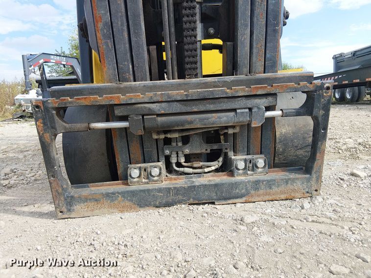 image for item DU3630 Yale GLC040SVXNRSE082 forklift