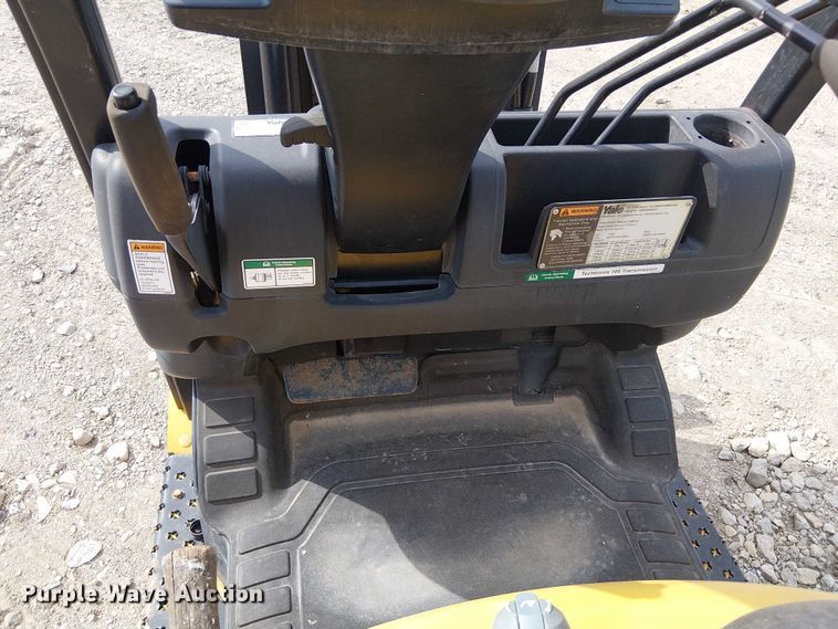 image for item DU3630 Yale GLC040SVXNRSE082 forklift