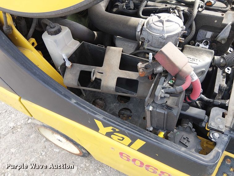 image for item DU3630 Yale GLC040SVXNRSE082 forklift