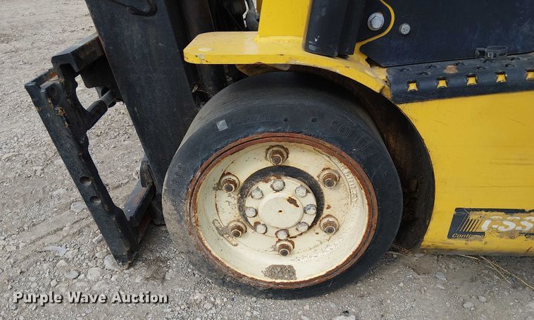 image for item DU3630 Yale GLC040SVXNRSE082 forklift