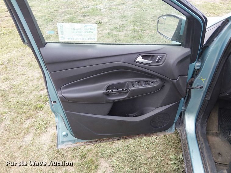 image for item DU3633 2013 Ford Escape SUV