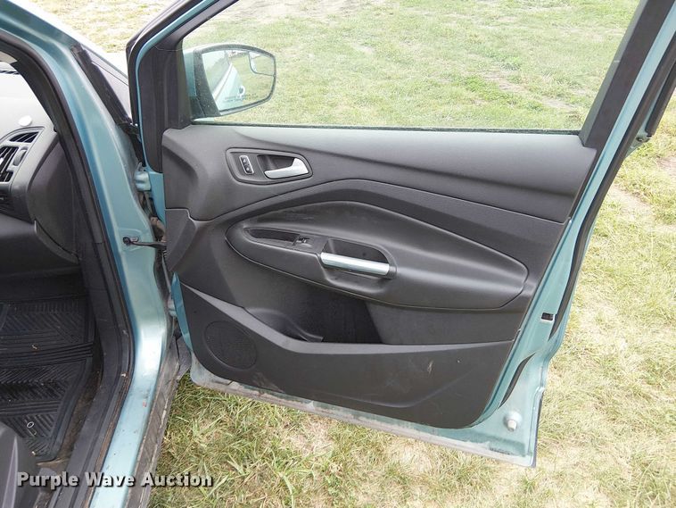 image for item DU3633 2013 Ford Escape SUV