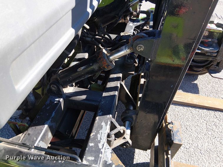 image for item DU3659 2005 Moffett M5500 forklift