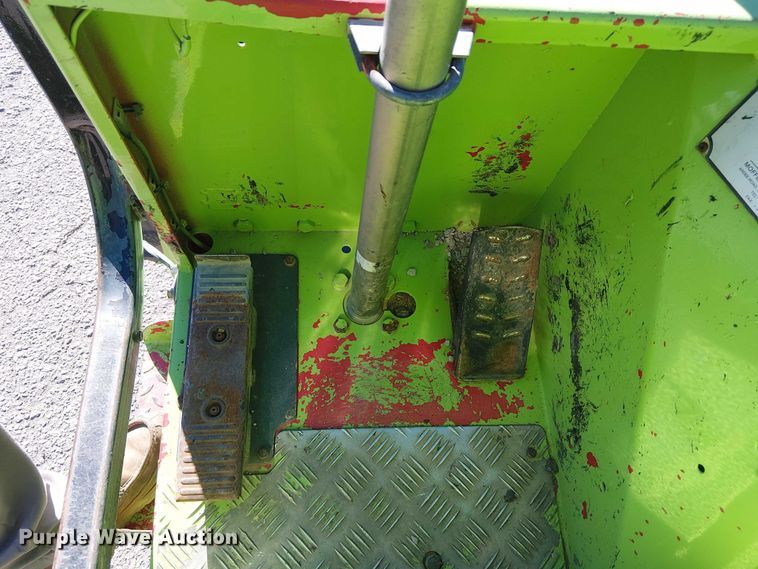 image for item DU3659 2005 Moffett M5500 forklift