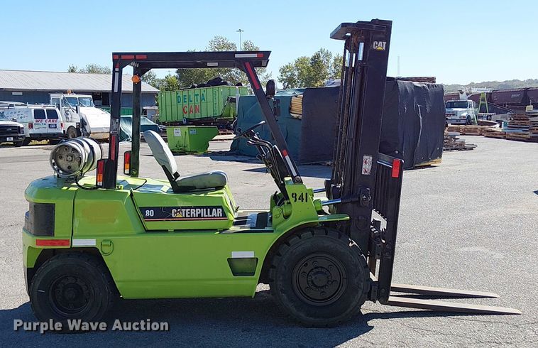 MONTACARGAS CATERPILLAR GP40